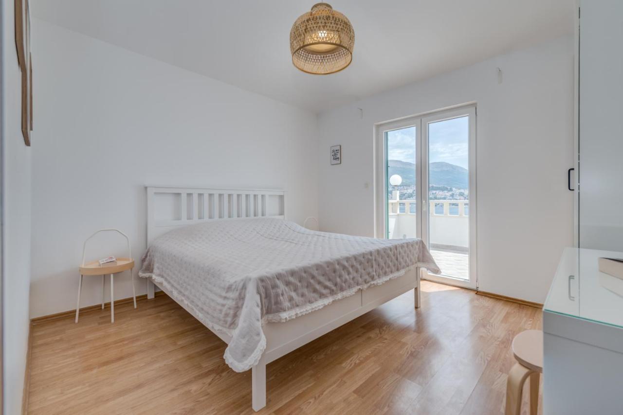 Beachfront Apartments Split Buitenkant foto
